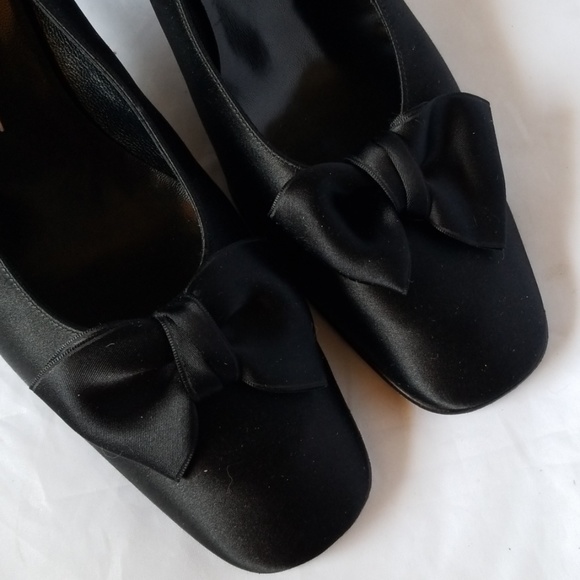 Salvatore Ferragamo Black Heels - Picture 5 of 7